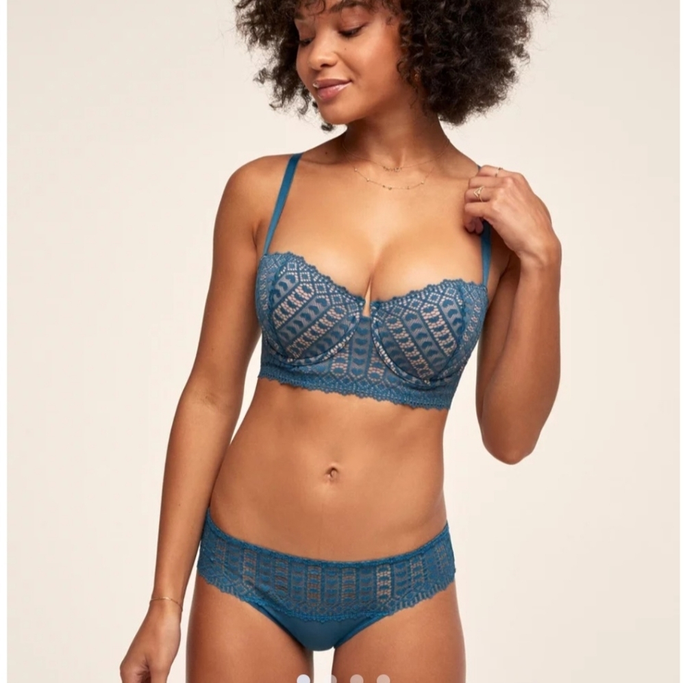 Nymphadora Contour Adore Me Set